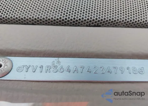 2004 Volvo S60 2.4 z USA, uszkodzony, nr VIN YV1RS64A742347918